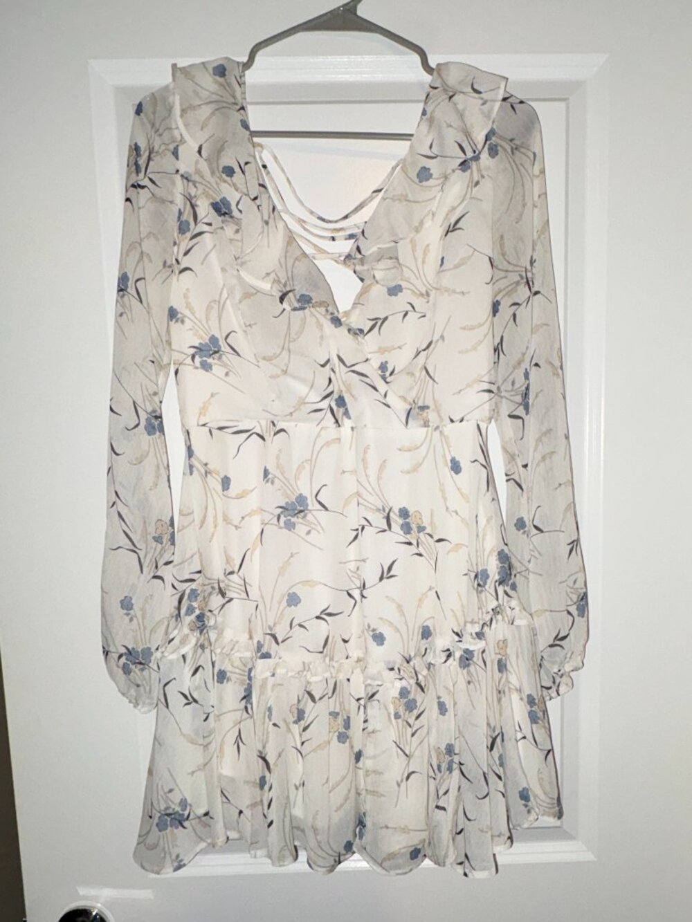 Selfie Leslie Floral Long Sleeve Lace Up Ruffle Mini Dress | Size M (AUS 10)